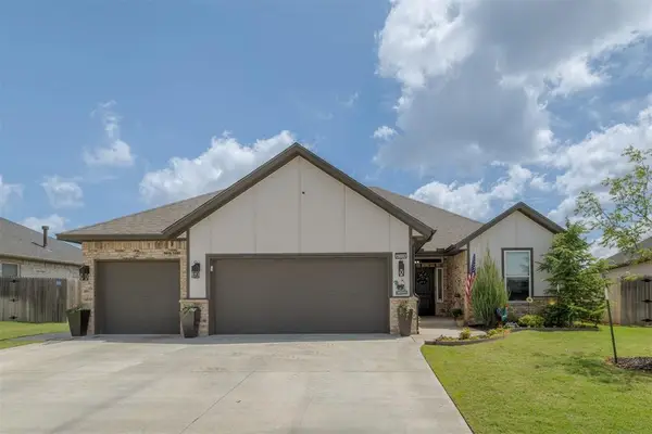4716 Bermuda Drive, Mustang, OK 73064