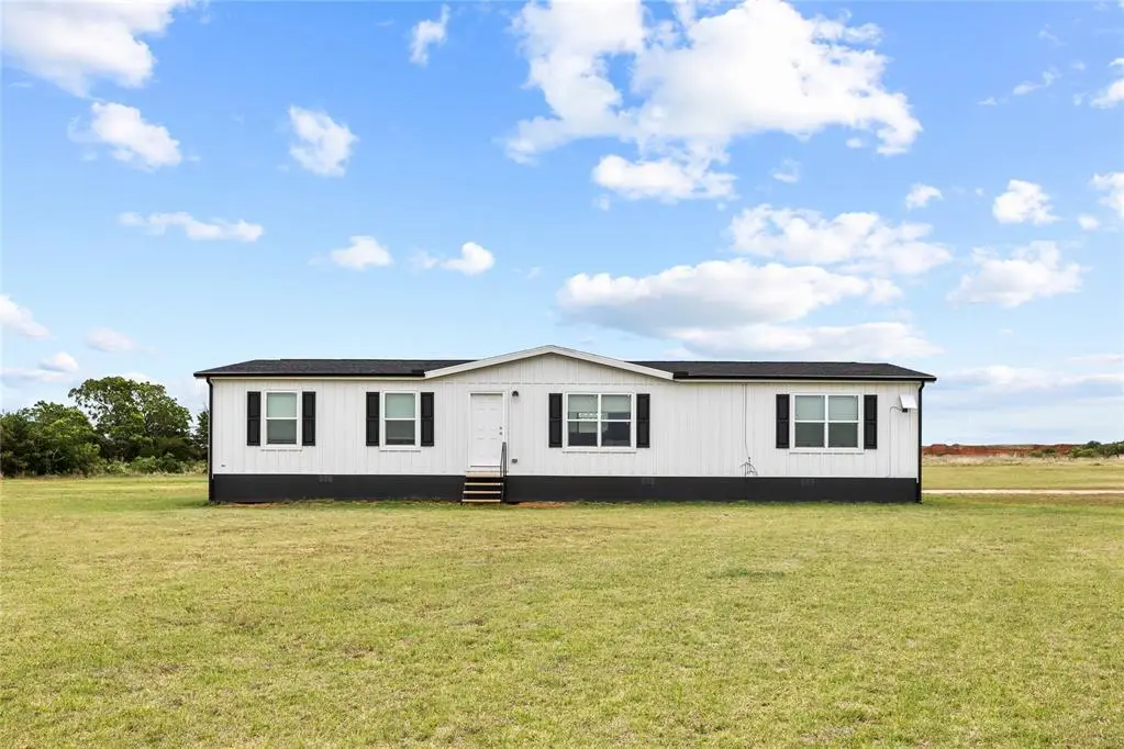 260267 E 680 Road, Hitchcock, OK 73744 - #1