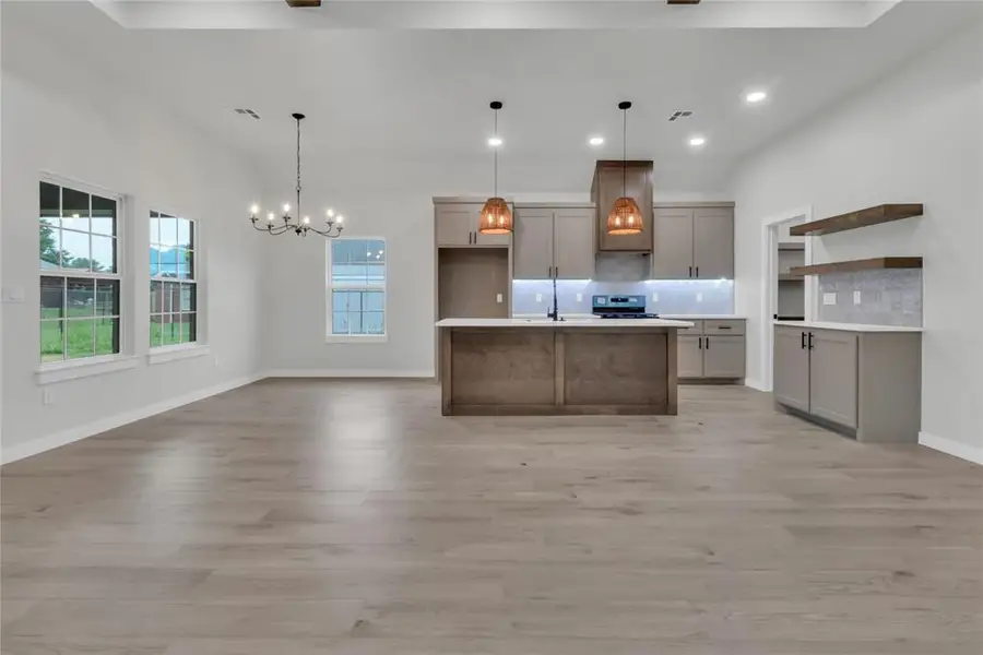 4804 Montrose Drive, Oklahoma City, OK 73115 - #3