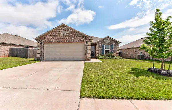 11619 NW 97th Street, Yukon, OK 73099