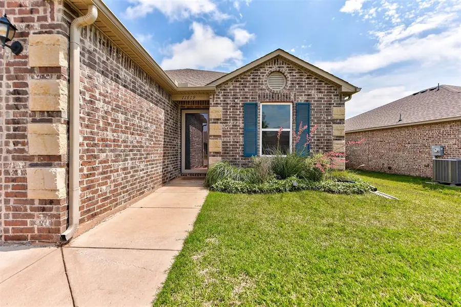 11619 NW 97th Street, Yukon, OK 73099 - #3