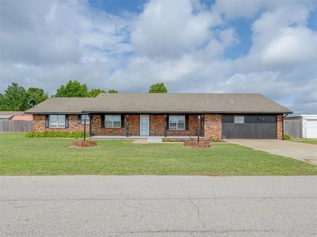 202 Walter Way, Anadarko, OK 73005 - #1