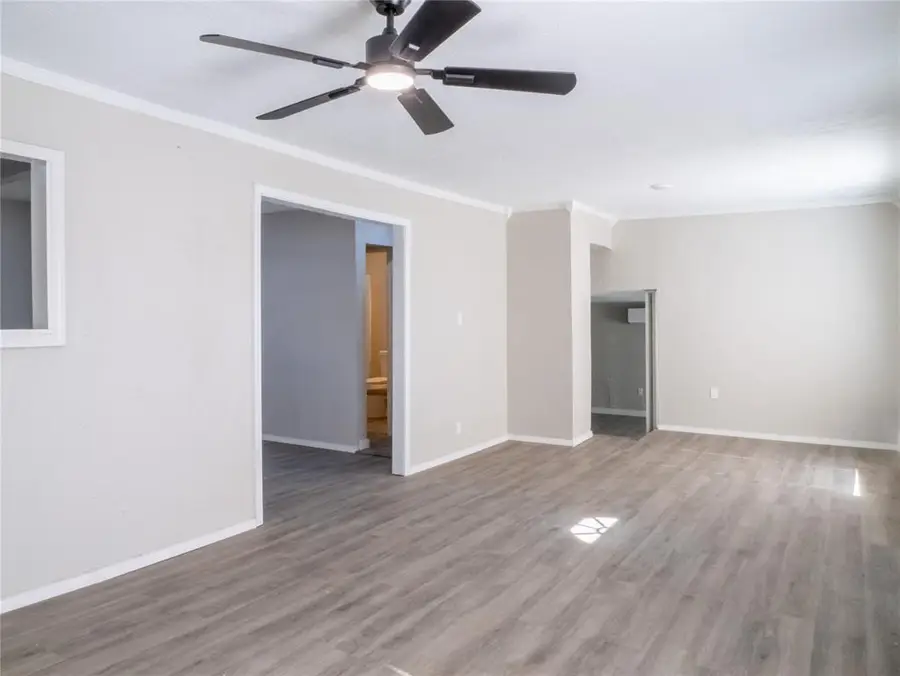 1715 SW E Avenue, Lawton, OK 73501 - #3