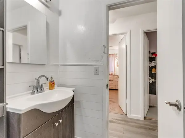 1216 Carter Drive, Oklahoma City, OK 73129