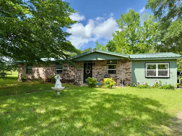 70060 Falcon Road, Smithville, OK 74957