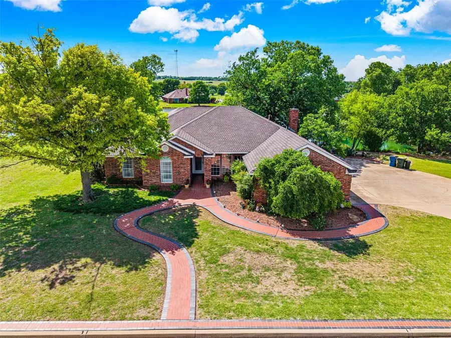 2102 Lakewood, Chickasha, OK 73018 - #2