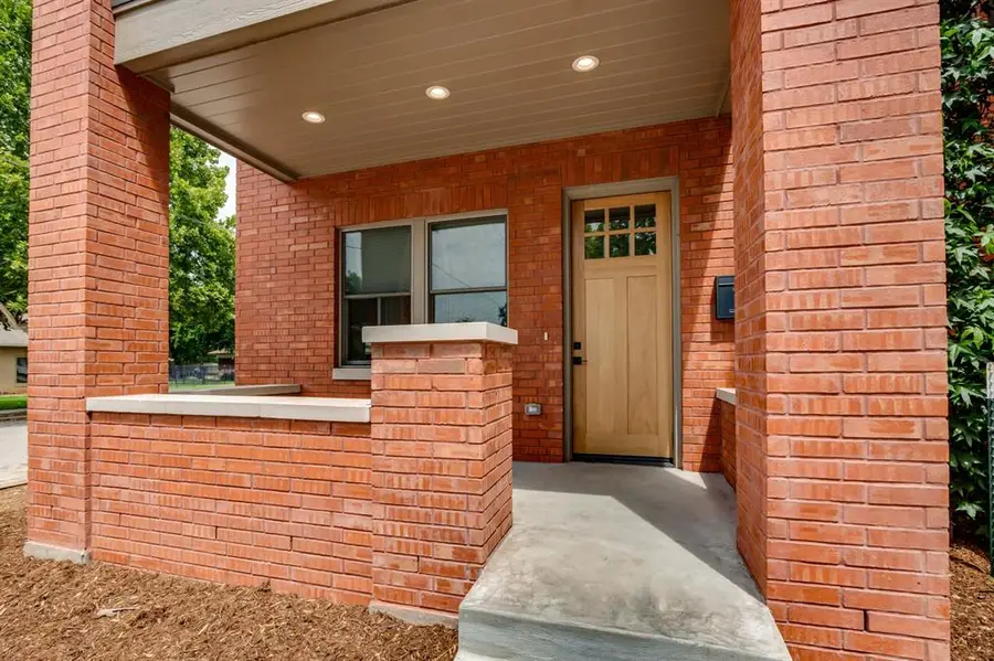 2822 N Robinson Avenue, Oklahoma City, OK 73103 - #3