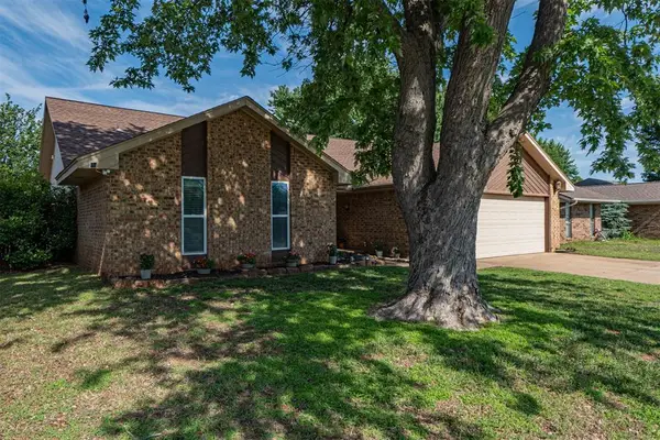 1213 Bluff Creek Drive, Edmond, OK 73012