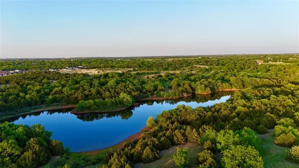 1 S Pine, Guthrie, OK 73044