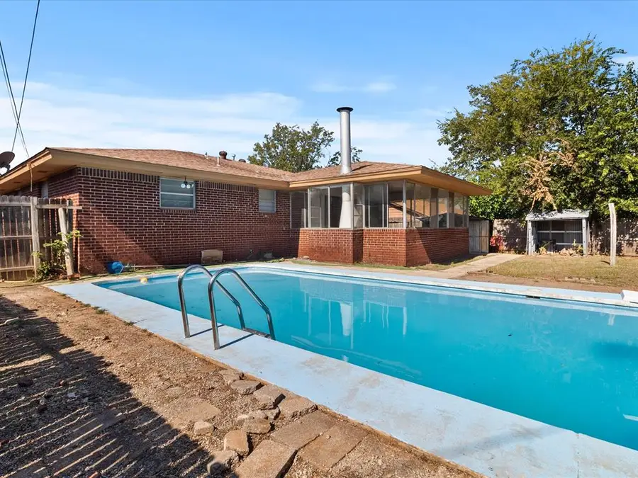 3112 N Viewpoint Drive, Midwest City, OK 73110 - #3