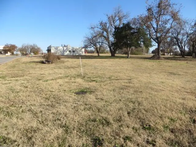 000 W Iowa Avenue, Chickasha, OK 73018 - #2