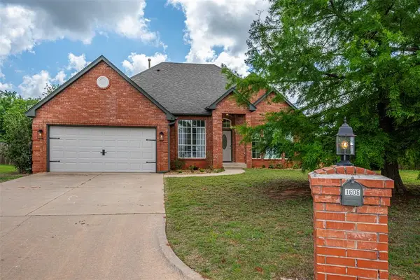 1606 Silver Oak Drive, Blanchard, OK 73010