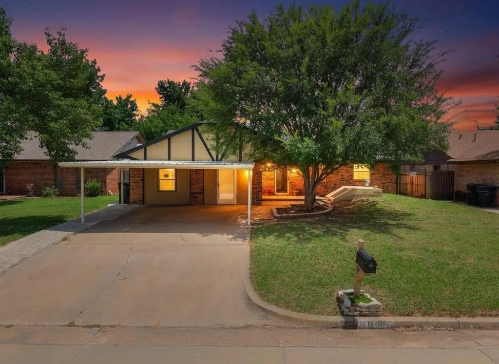 1506 Glenwood Drive, Moore, OK 73160 - #1