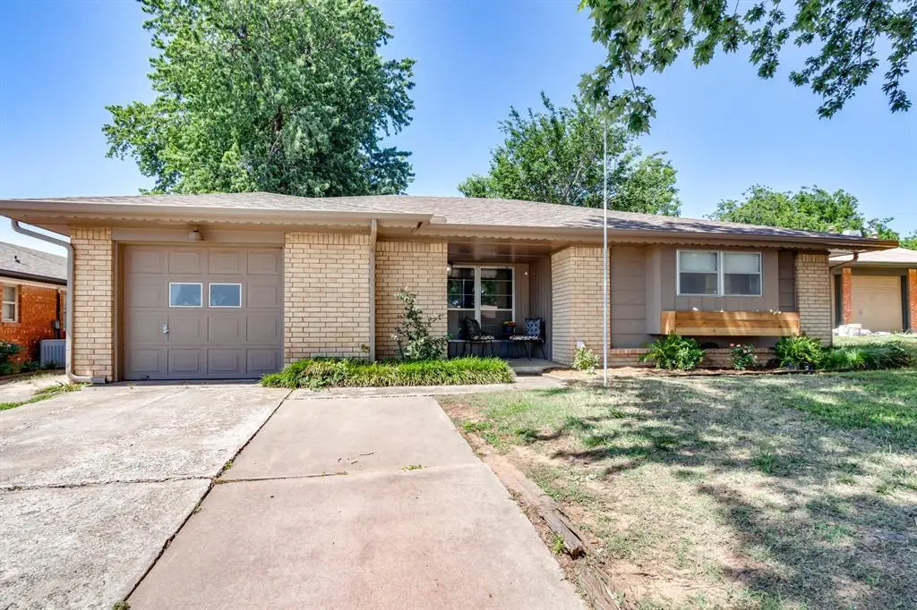 1109 W Peebly Drive, Midwest City, OK 73110 - #1