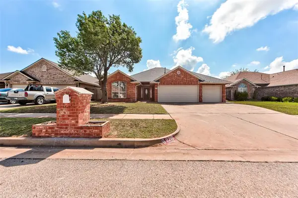 9216 Lakecrest Drive, Oklahoma City, OK 73159
