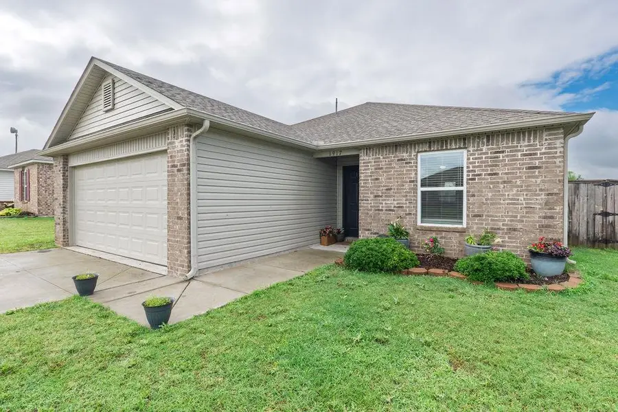 1917 Timber Dale Drive, Shawnee, OK 74804 - #3