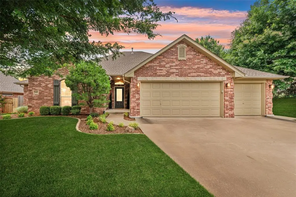 608 Ash Grove Circle, Edmond, OK 73003 - #1