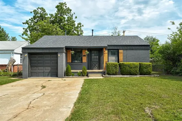 401 E Northrup Drive, Midwest City, OK 73110