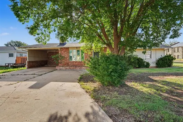 601 N Morton Street, Hollis, OK 73550