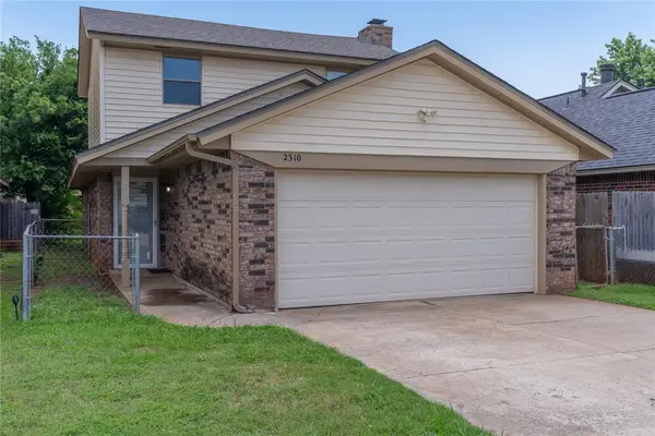 2310 Cedar Brook Drive, Moore, OK 73160