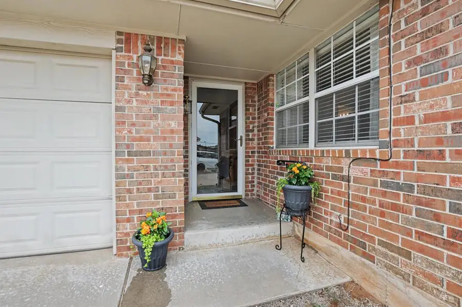 227 N Kelly Avenue, Edmond, OK 73003 - #2