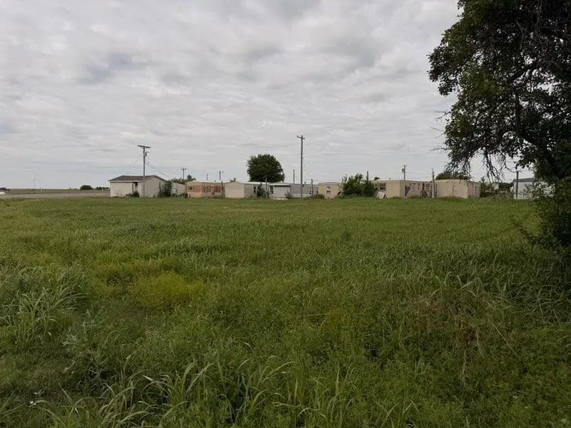 605 SW 4th Street, Tuttle, OK 73089 - #3
