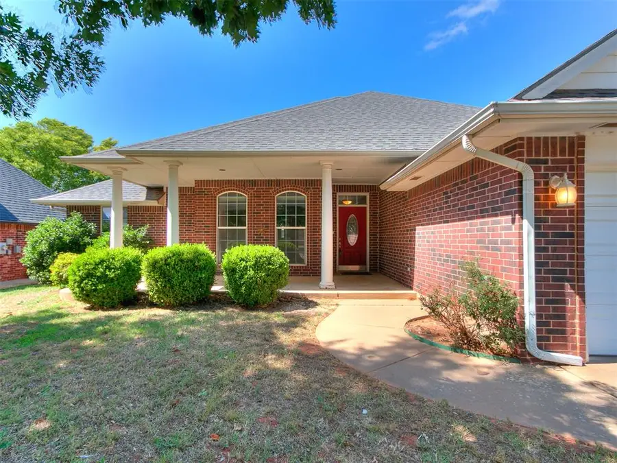 309 E Richmond Terrace, Mustang, OK 73064 - #2