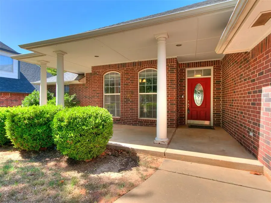 309 E Richmond Terrace, Mustang, OK 73064 - #3