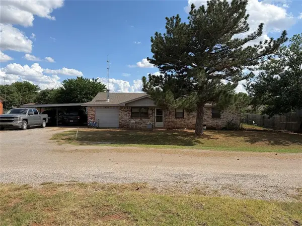 630 Town East 1st Street, Carnegie, OK 73015