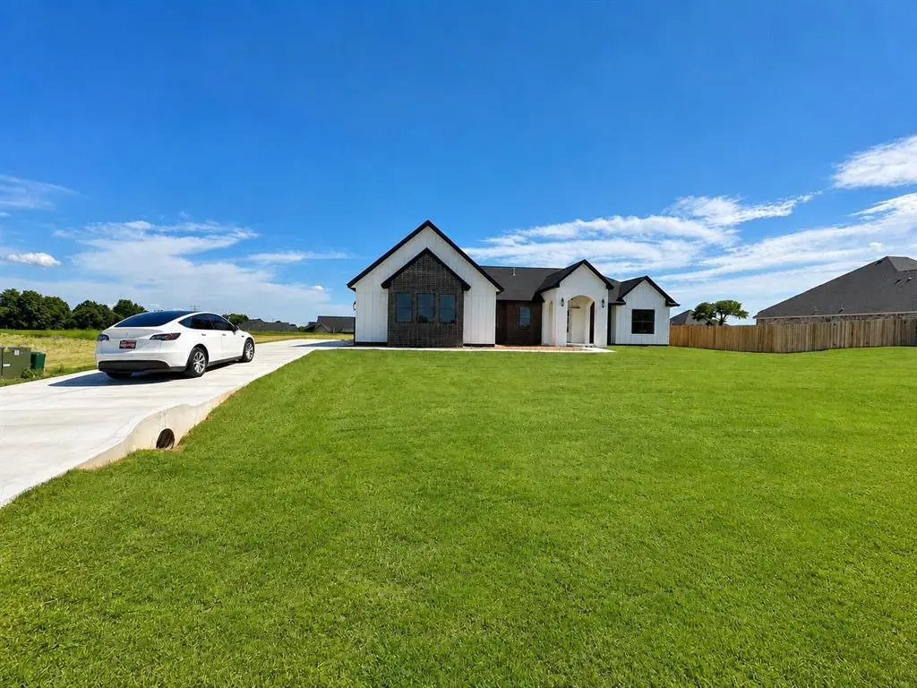 2447 Wolf Creek Bend, Blanchard, OK 73010 - #1