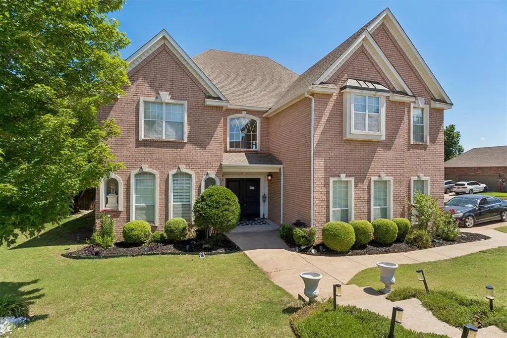 2600 Grand National Drive, Edmond, OK 73034 - #1