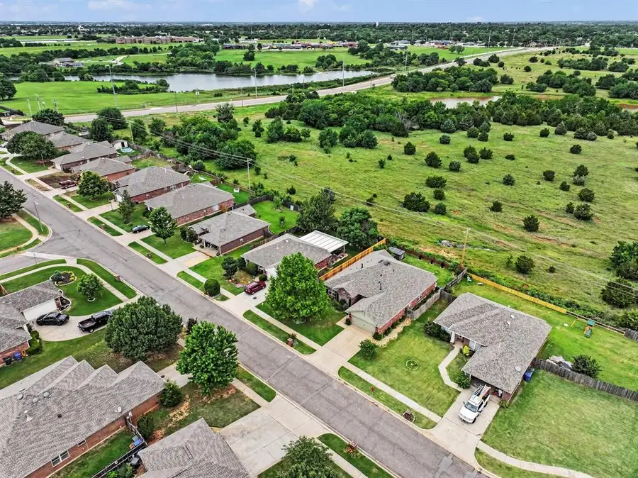 2513 Broadwell Oaks Drive, Norman, OK 73071 - #2