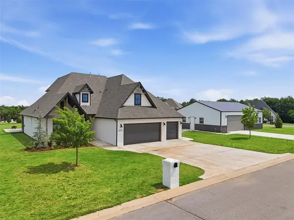 14170 Fox Lair Lane, Edmond, OK 73025