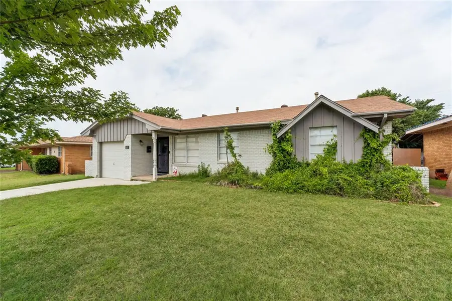 631 SW 3rd Street, Moore, OK 73160 - #3