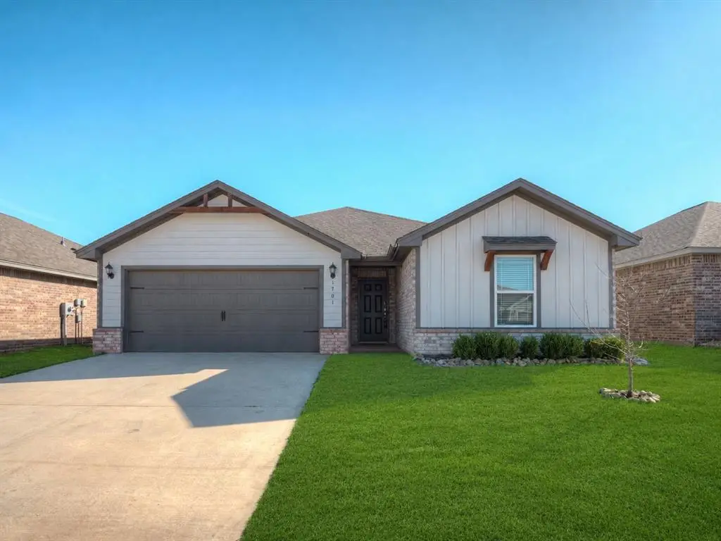 1701 Maroon Drive, El Reno, OK 73036 - #1