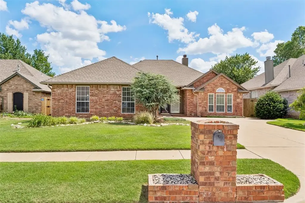 1066 Hilltop Mansion, Yukon, OK 73099 - #1