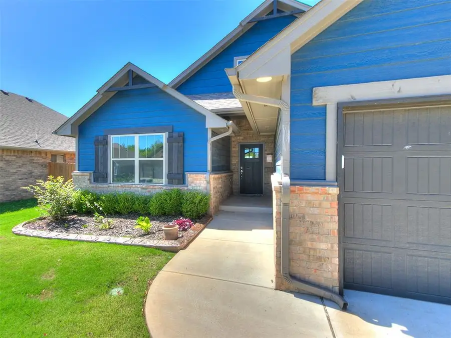 12912 SW 6th St. Street, Yukon, OK 73099 - #2