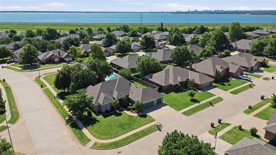 10412 Whitechapel Street, Oklahoma City, OK 73162 - #2
