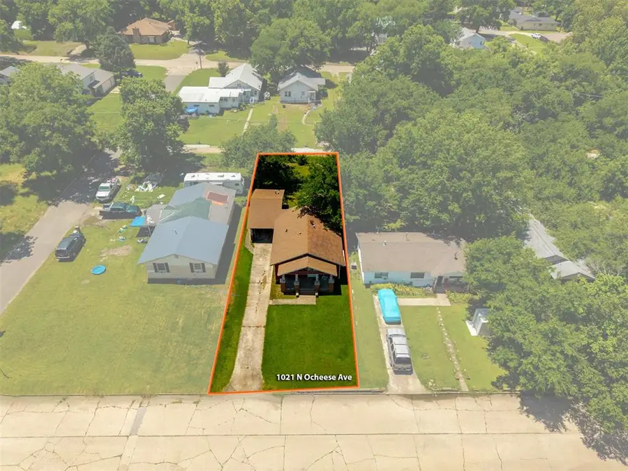 1021 S Ocheese Avenue, Wewoka, OK 74884 - #2