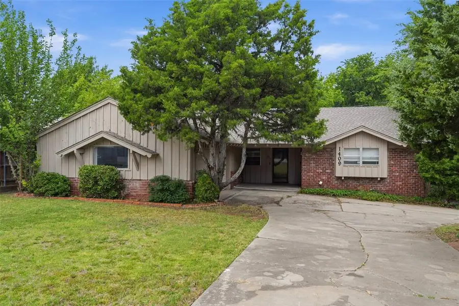1409 NW 63rd Road, Nichols Hills, OK 73116 - #2