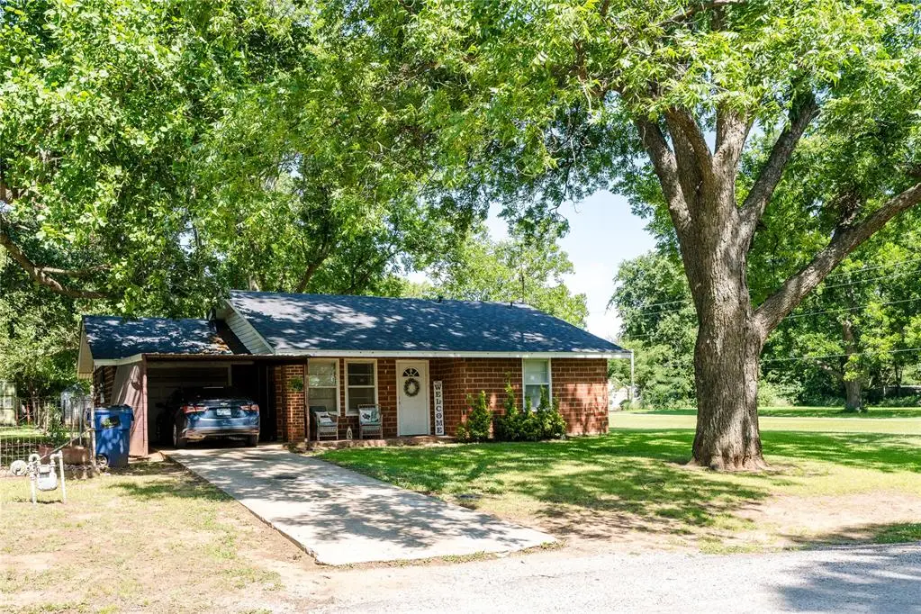 405 S Clayton Avenue, Wynnewood, OK 73098 - #1