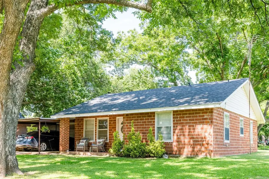 405 S Clayton Avenue, Wynnewood, OK 73098 - #2