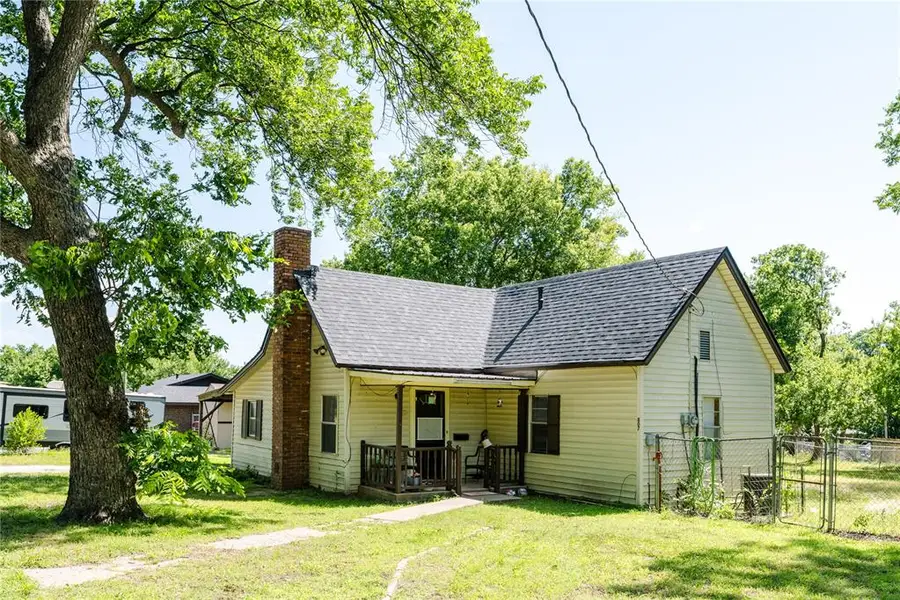 807 E Kean Street, Wynnewood, OK 73098 - #2