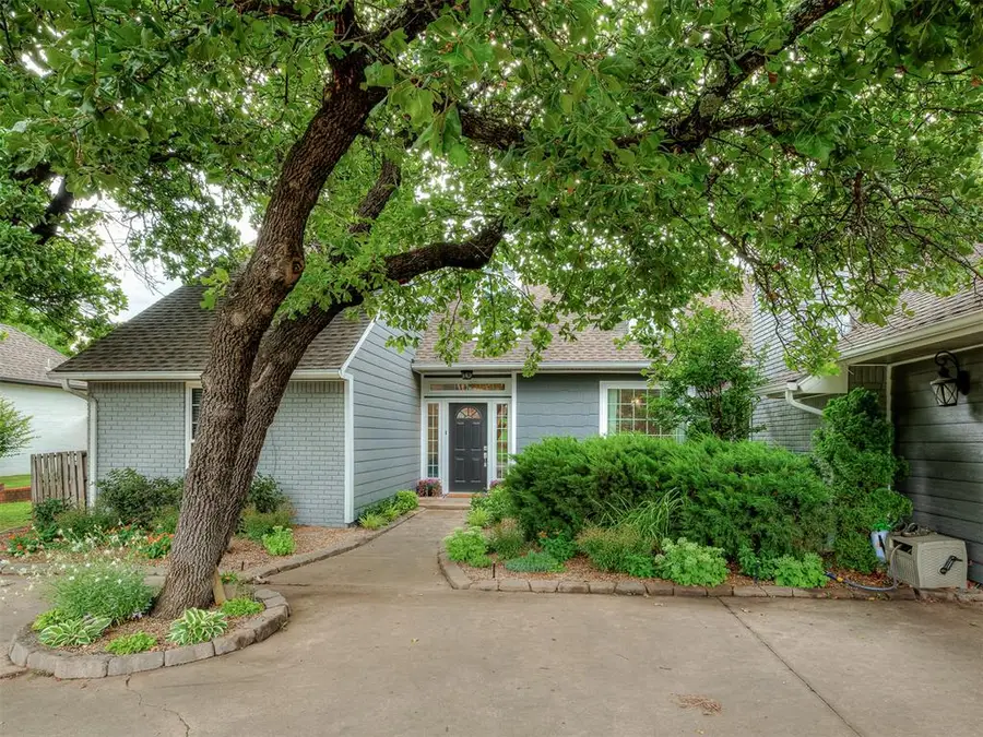 1708 Olde Towne Road, Edmond, OK 73034 - #2