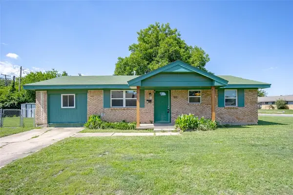 901 SW 3rd Street, Moore, OK 73160