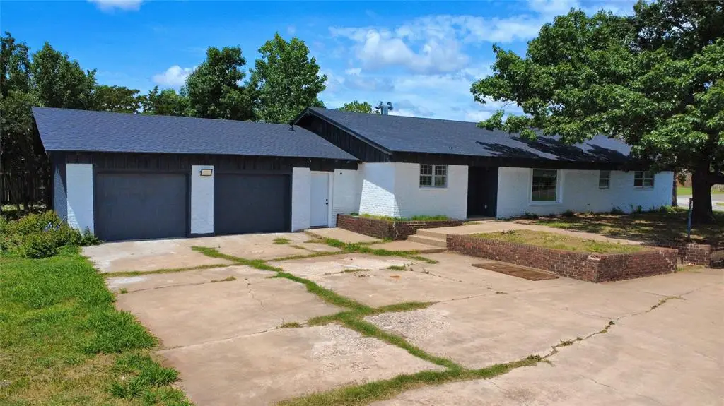 2 NW 36th Street, Lawton, OK 73505 - #1
