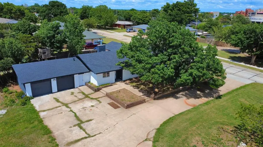 2 NW 36th Street, Lawton, OK 73505 - #2