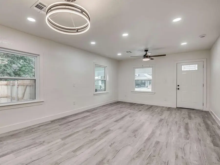 1625 NW 2nd Street, Oklahoma City, OK 73106 - #2