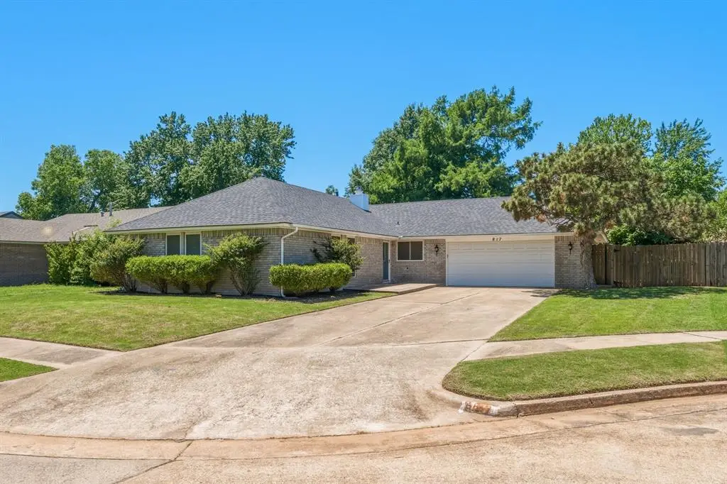 817 N Platt Circle, Moore, OK 73170 - #1