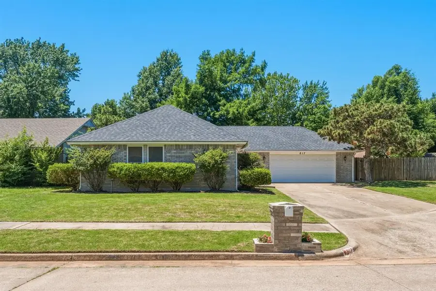 817 N Platt Circle, Moore, OK 73170 - #2